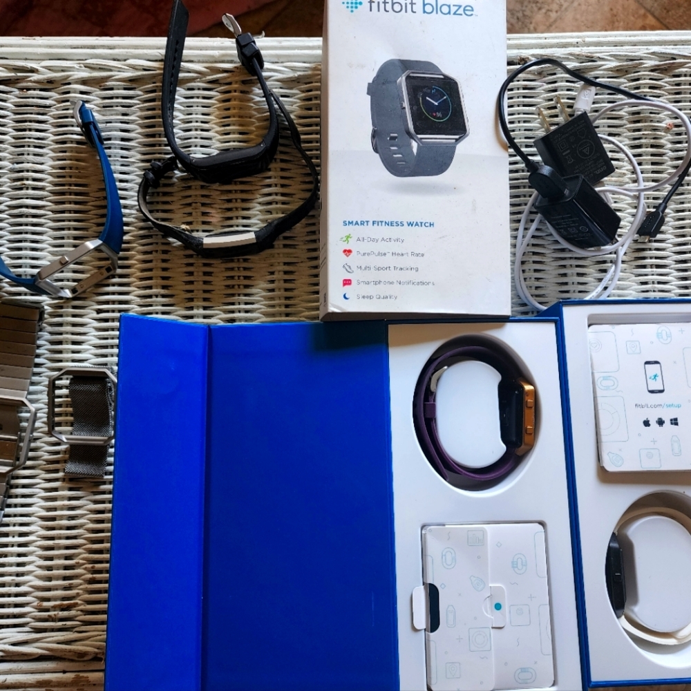 4 fitbits watches
